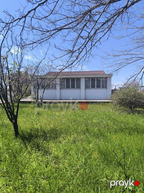 Satılır 4 otaqlı həyət evi/bağ evi 130 m²