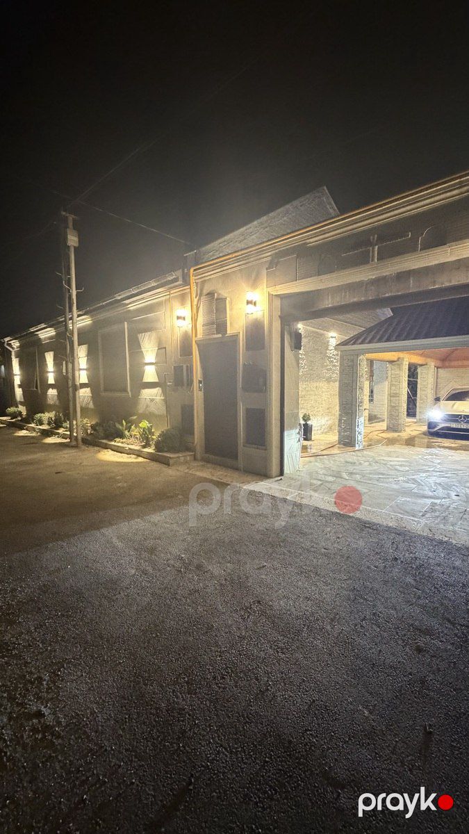 Satılır 3 otaqlı həyət evi/bağ evi 200 m² — Ev, villa, Bakı (3)