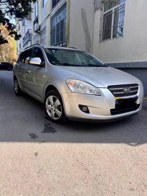 Kia Ceed SW, 1.6 L, 2008 il, 250 000 km — Sumqayıt