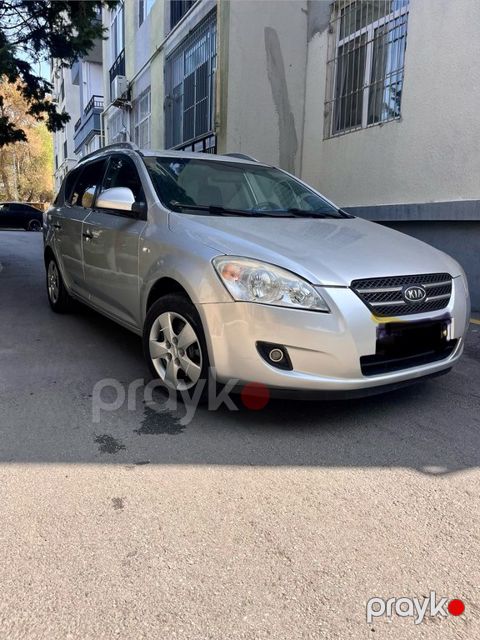 Kia Ceed SW, 1.6 L, 2008 il, 250 000 km