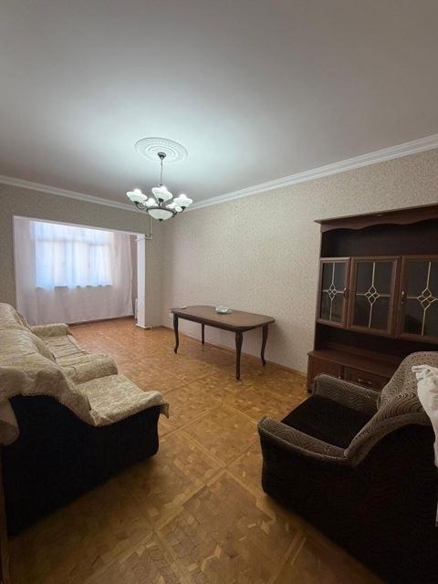 İcarəyə verilir 3 otaqlı köhnə tikili 70 m² — Bakı
