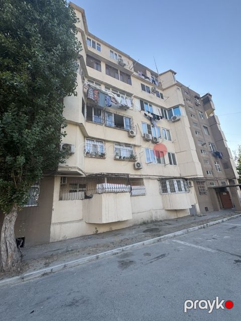 Satılır 2 otaqlı köhnə tikili 55 m²