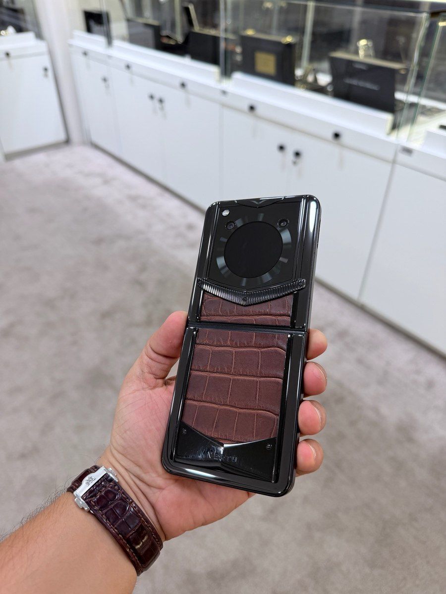 Vertu Ironflip Alligator Skin Amber Brown 512GB/12GB — Smartfonlar, Bakı (3)