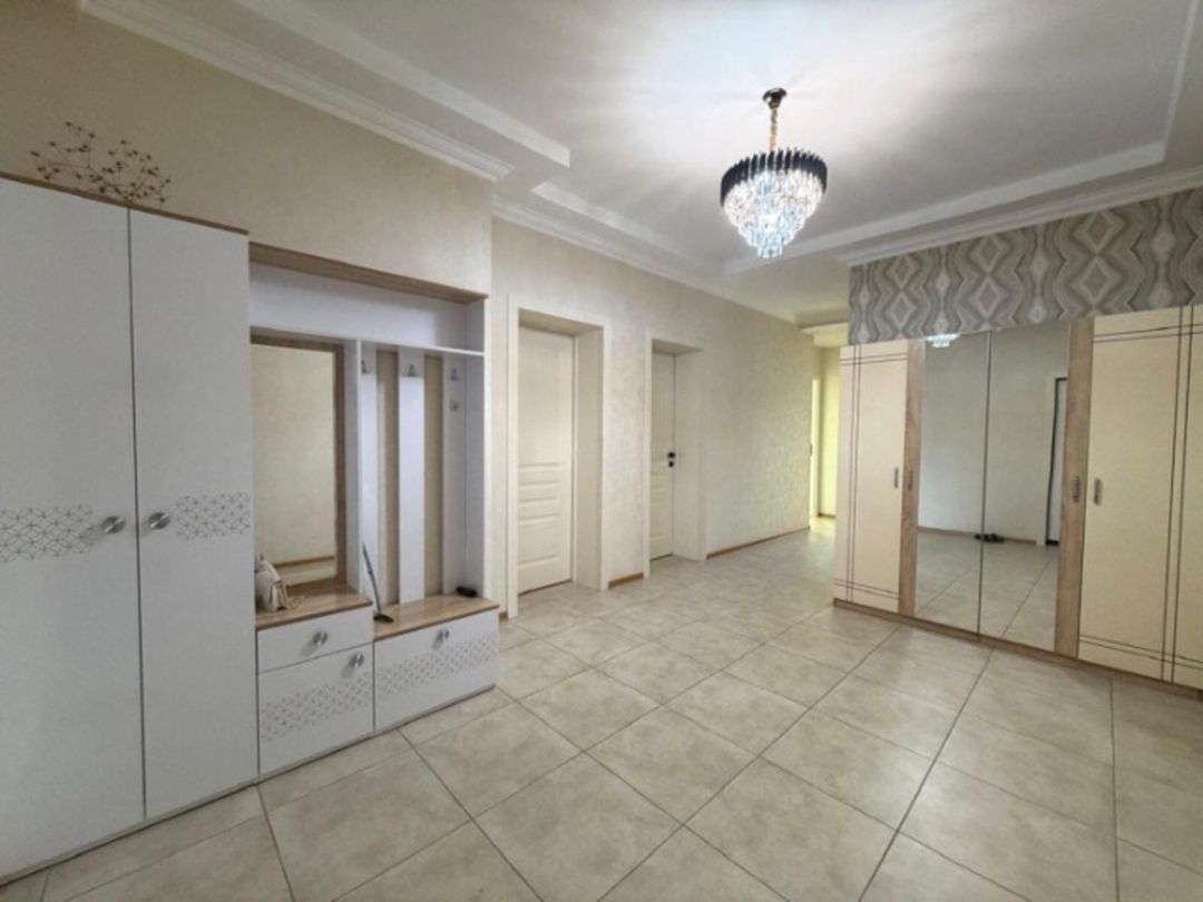 İcarəyə verilir 3 otaqlı yeni tikili 135 m² — Mənzil, Bakı (8)