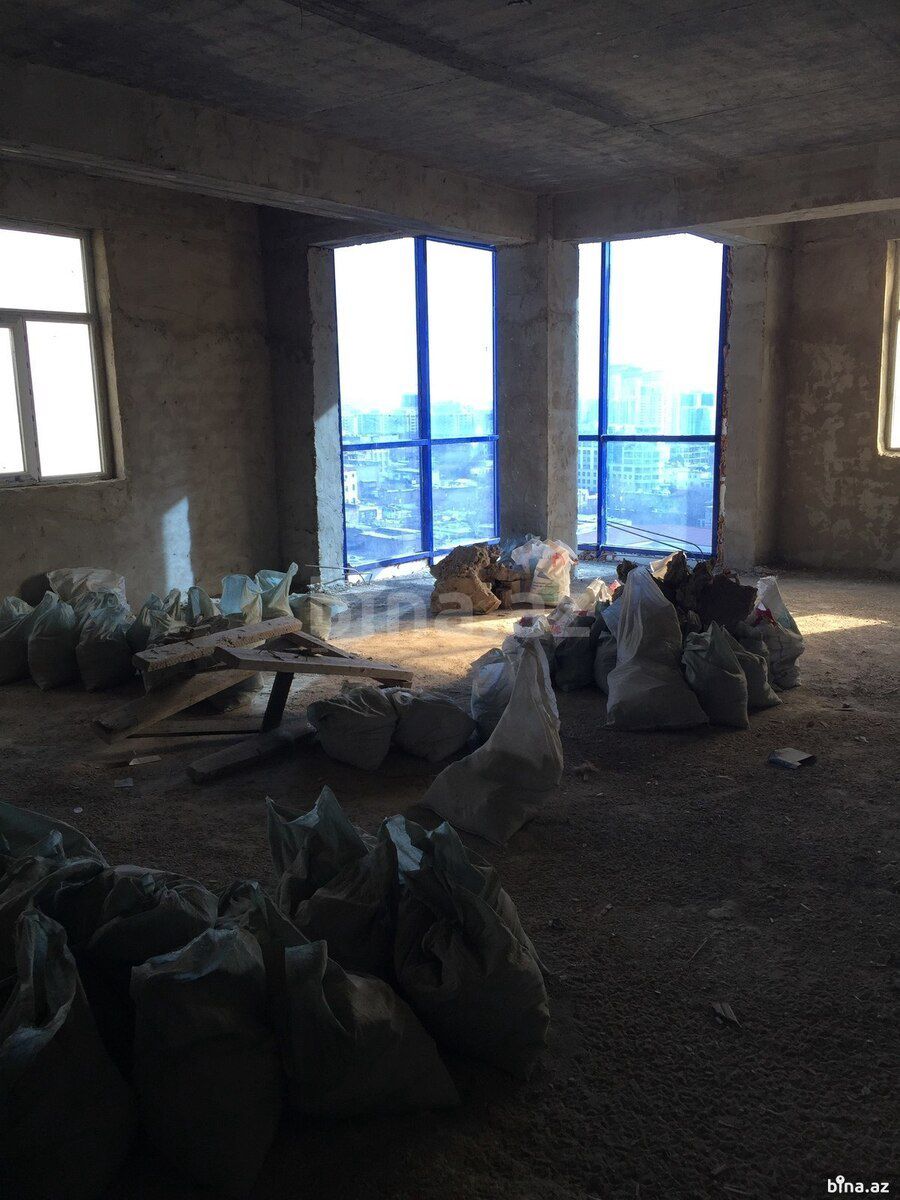 Satılır 5 otaqlı yeni tikili 340 m² — Mənzil, Bakı (6)