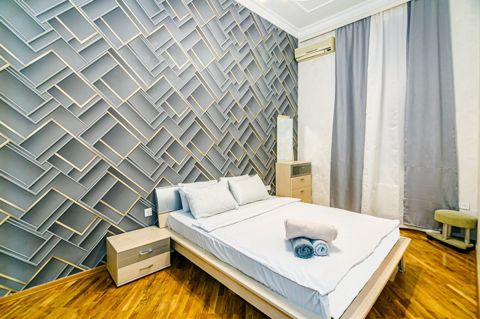 İcarəyə verilir 3 otaqlı köhnə tikili 98 m² — Bakı