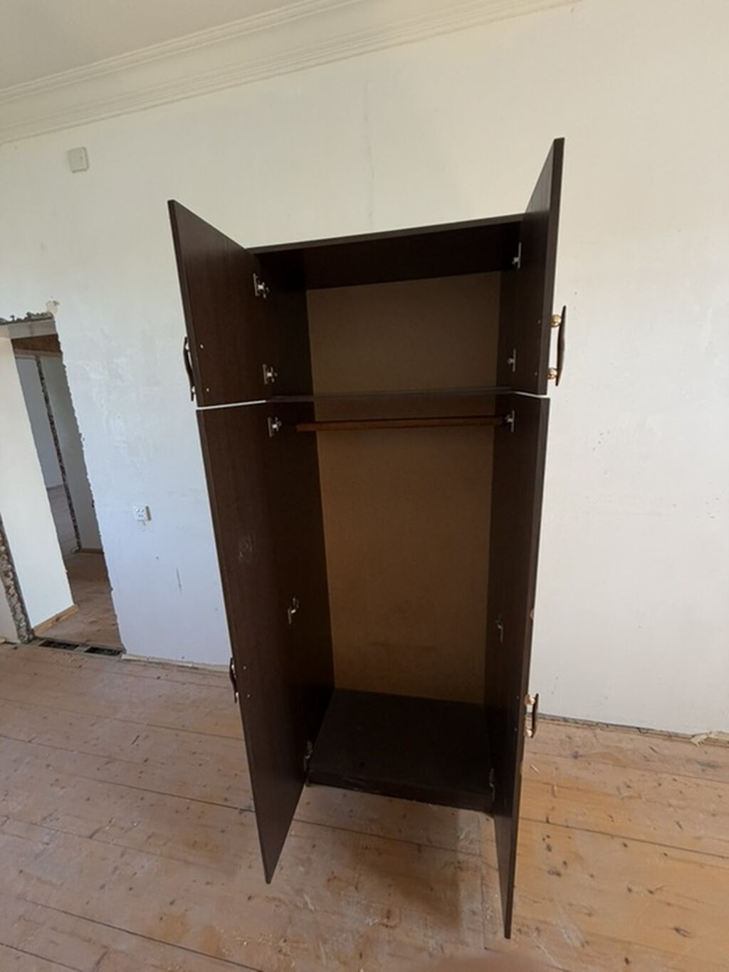 İşlənmiş, 4 qapılı, Qəhvəyi, Taxta, Açılan, Düz dolab — Mebel, Digah (2)