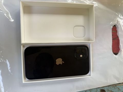 IPhone 12, Qara — Bakı