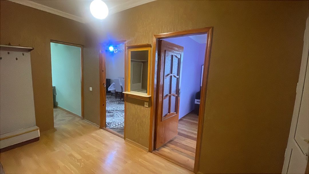 Satılır 2 otaqlı köhnə tikili 57 m² — Mənzil, Bakı (2)