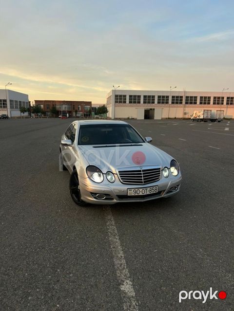 Mercedes-Benz E-Class: 2.2 l 2002 il Sedan — Gəncə
