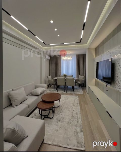 Satılır 2 otaqlı köhnə tikili 75 m²