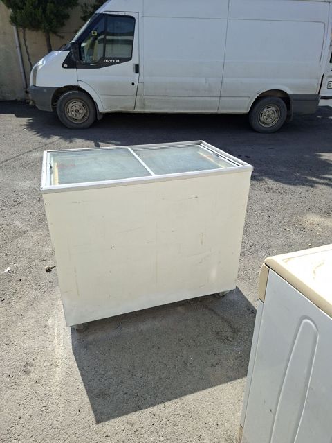 Şüşəli dondurucu, Uğur, Türkiyə — Digah