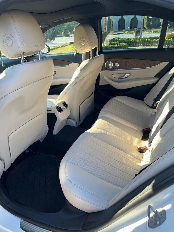 Mercedes E 300, 2.0 L, 2017 il, 134 000 km — Avtomobillər, Gəncə (4)