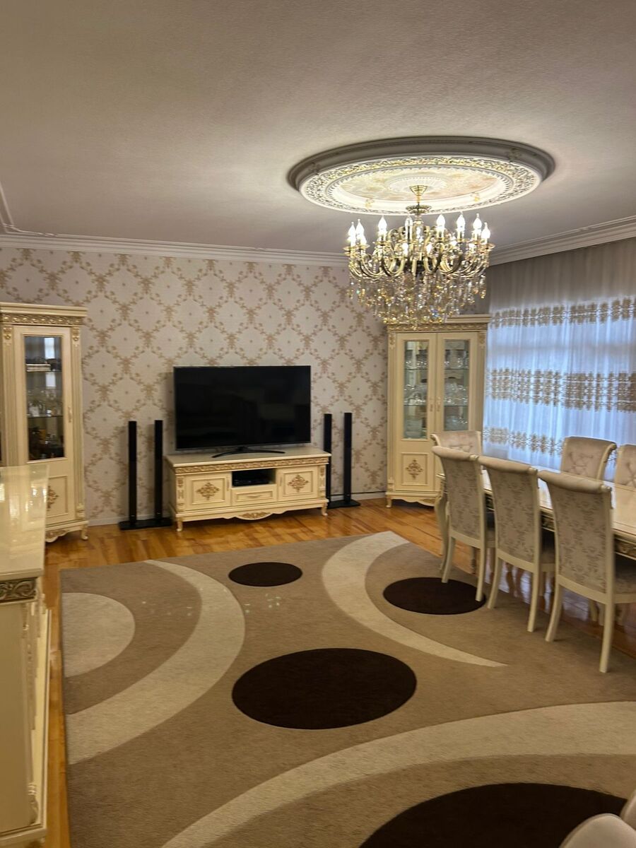Satılır 5 otaqlı köhnə tikili 110 m² — Mənzil, Bakı (3)