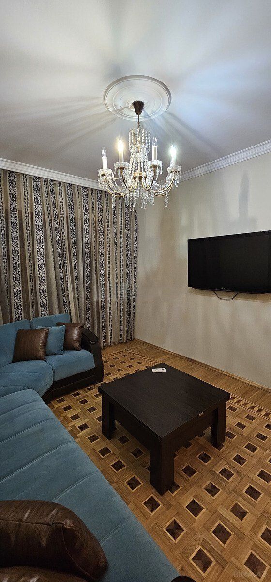 İcarəyə verilir 5 otaqlı köhnə tikili 130 m² — Mənzil, Bakı (10)