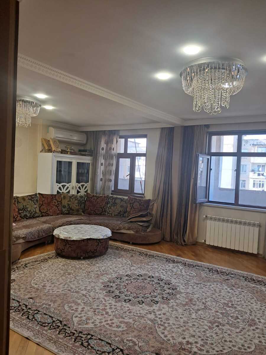 Satılır 5 otaqlı köhnə tikili 120 m² — Mənzil, Bakı (2)