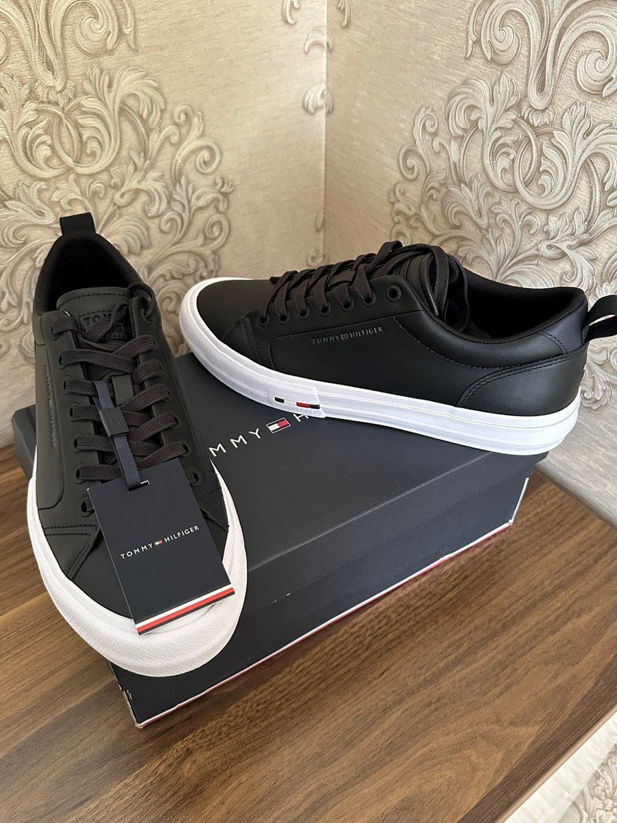 Tommy Hilfiger idman ayaqqabısı — Şəxsi əşyalar, Bakı (2)