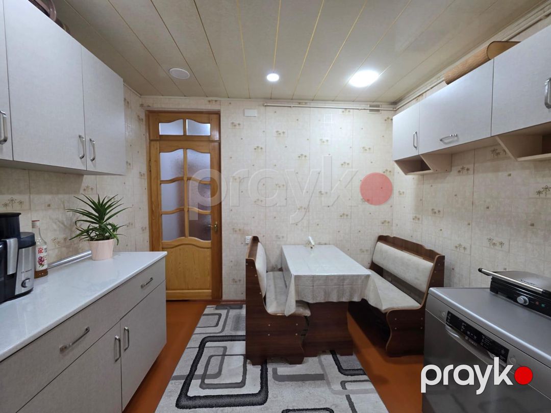 Satılır 2 otaqlı köhnə tikili 65 m² — Mənzil, Bakı (9)