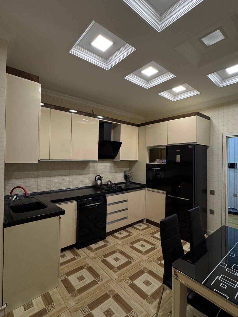 İcarəyə verilir 3 otaqlı yeni tikili 110 m² — Mənzil, Bakı (4)