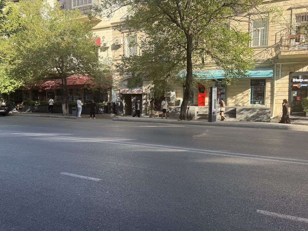 Satılır obyekt 136 m² — Əmlak, Bakı (5)