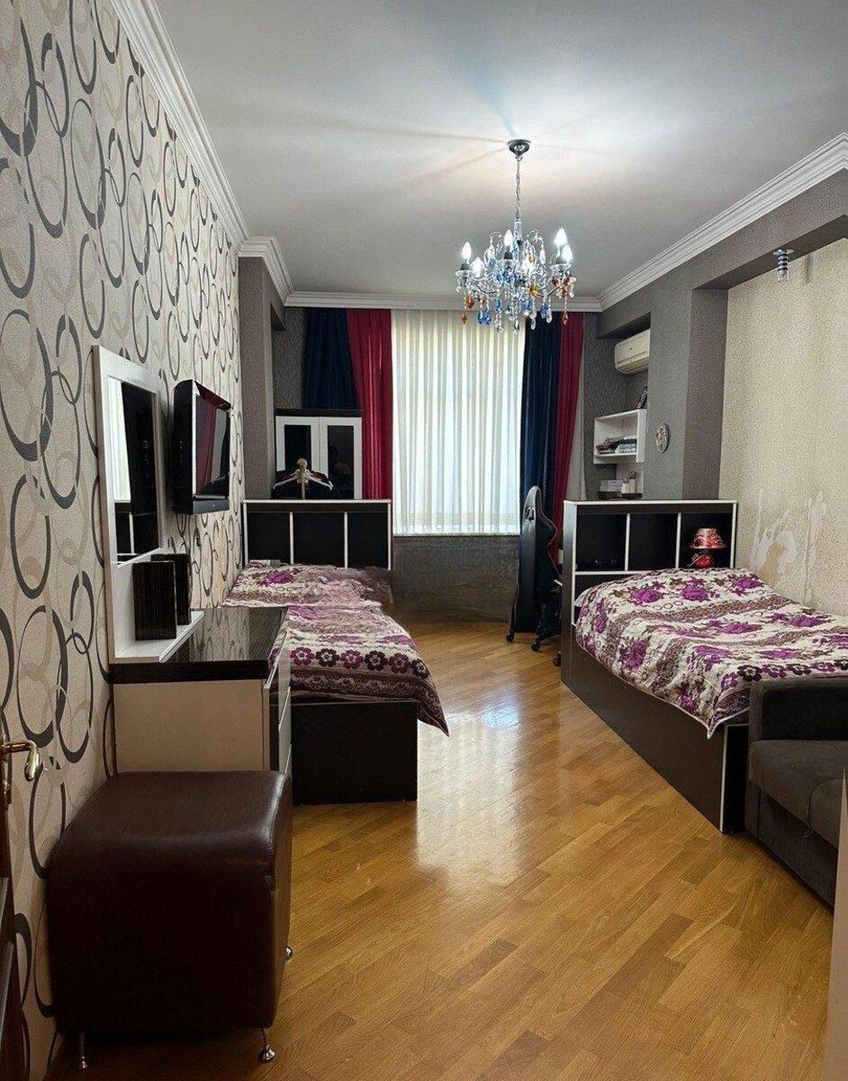 Satılır 4 otaqlı yeni tikili 212 m² — Mənzil, Bakı (7)