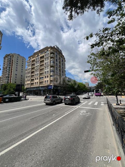 Satılır 2 otaqlı köhnə tikili 55 m²