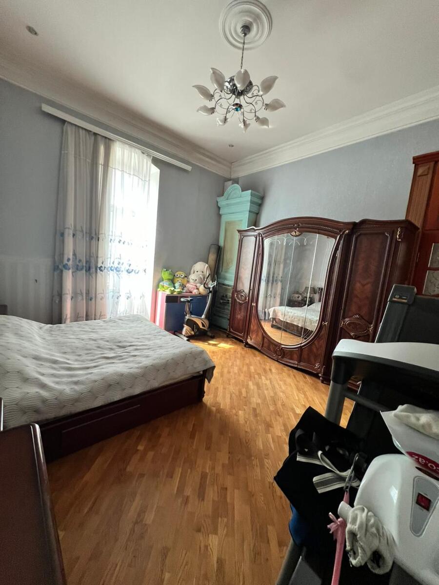 Satılır 6 otaqlı köhnə tikili 220 m² — Mənzil, Bakı (7)