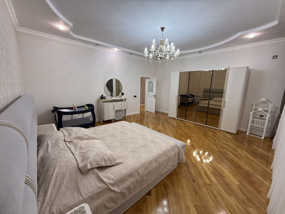 Satılır 5 otaqlı həyət evi/bağ evi 221 m² — Ev, villa, Bakı (9)