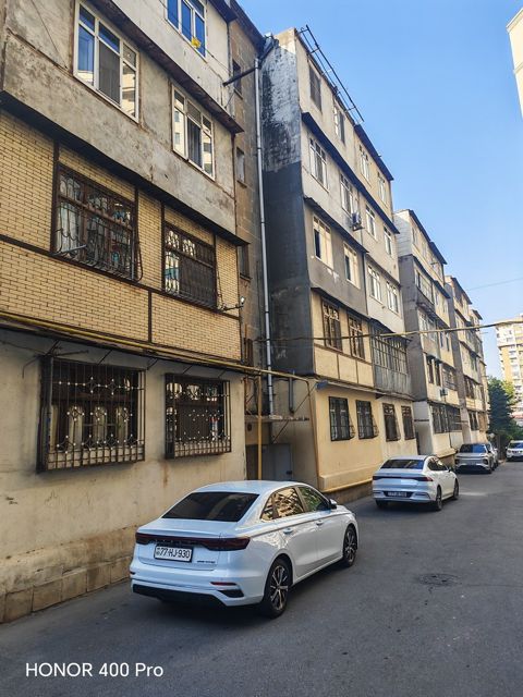 İcarəyə verilir 2 otaqlı köhnə tikili 60 m² — Bakı