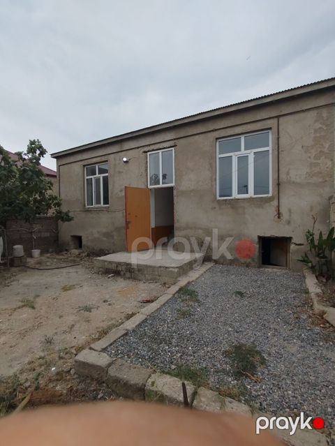 2 kv. m, 3 otaqlı, Qaz, İşıq, Su