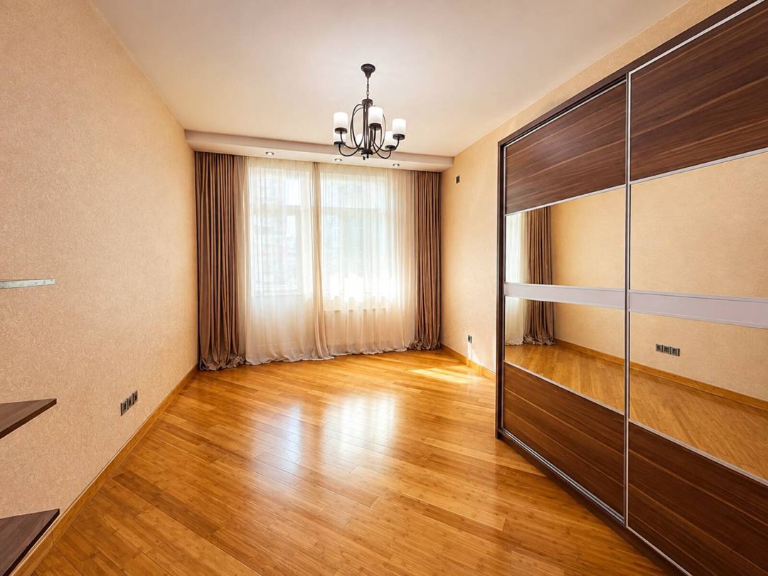 Satılır 4 otaqlı yeni tikili 165 m² — Mənzil, Bakı (6)