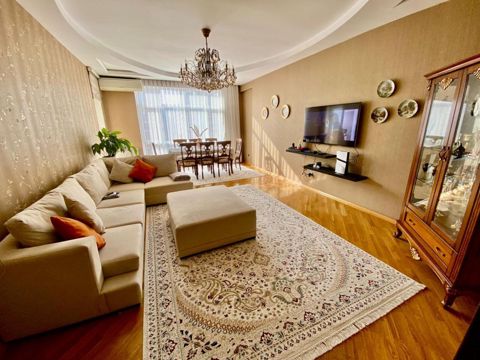 Satılır 4 otaqlı yeni tikili 163 m² — Bakı