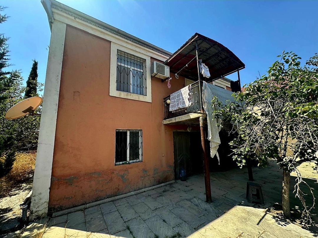 Satılır 4 otaqlı həyət evi/bağ evi 220 m² — Ev, villa, Bakı (2)