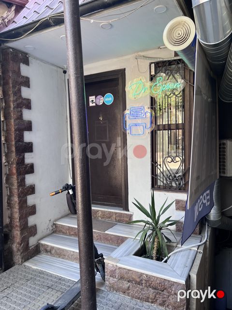 Satılır 2 otaqlı ofis 32 m²