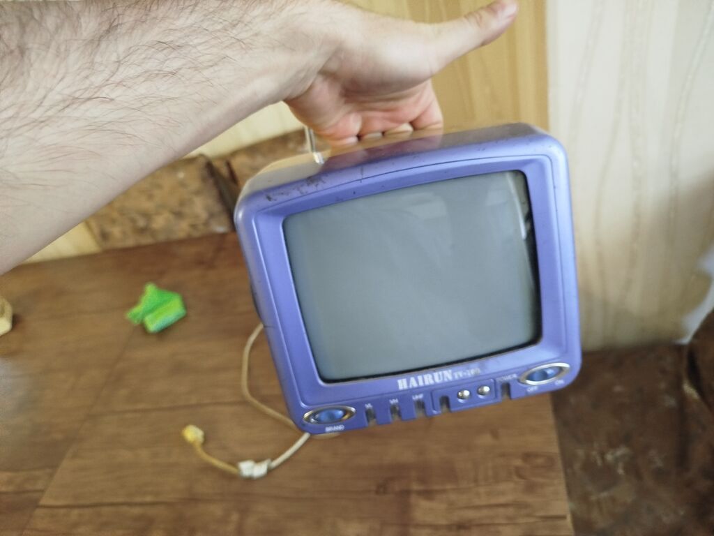 Retro mini televizor – Haırun TV-700 - Kompakt CRT ekranlı portativ — Televizorlar, Bakı (2)
