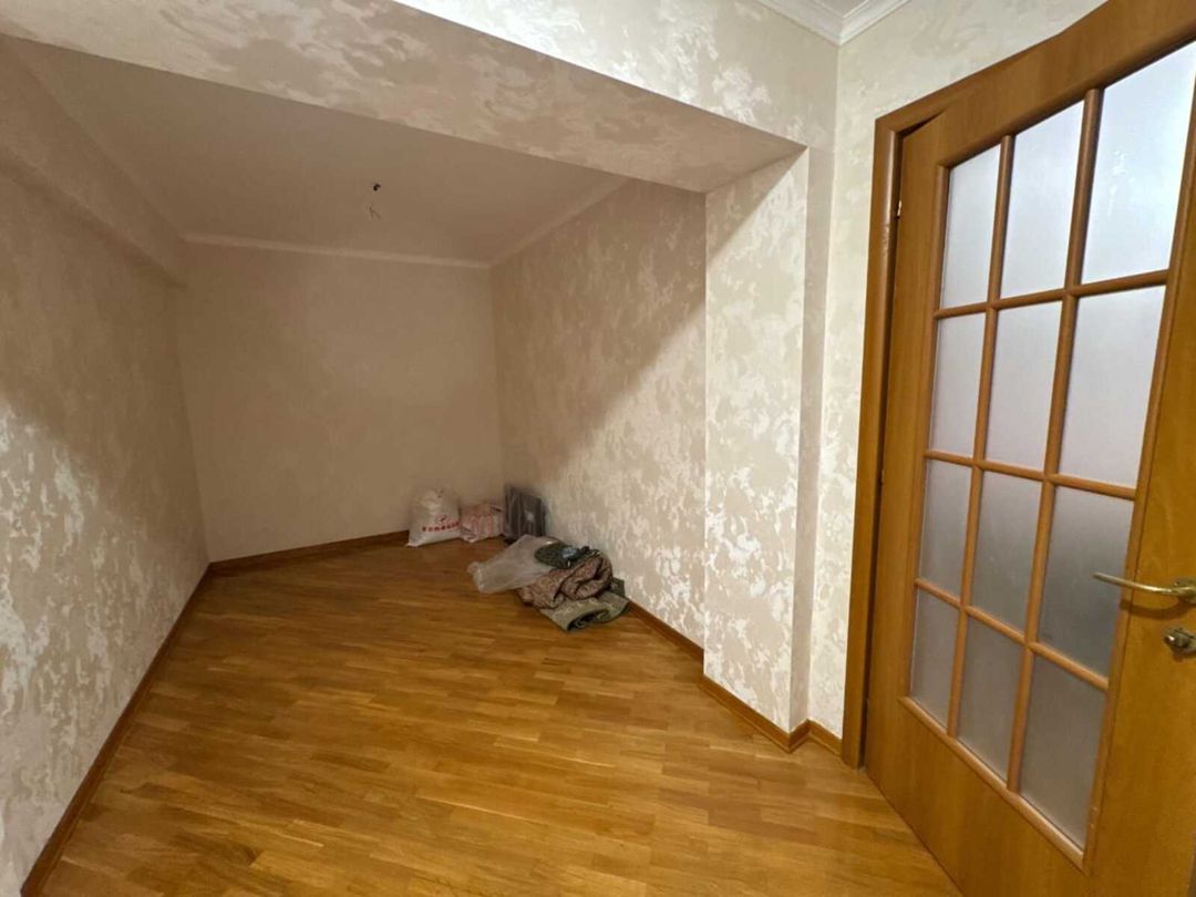 Satılır 5 otaqlı köhnə tikili 151 m² — Mənzil, Bakı (5)