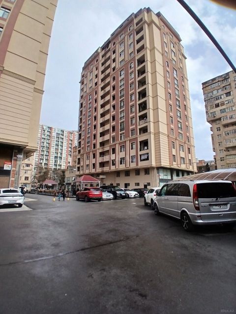 Satılır 3 otaqlı yeni tikili 112 m² — Bakı