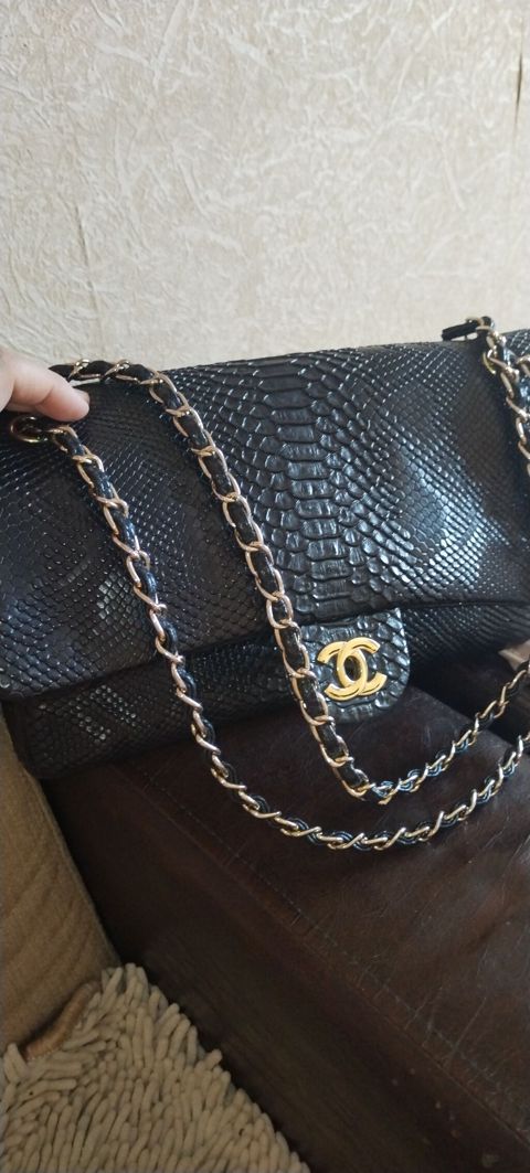 Chanel deri çanta 20 manat — Bakı