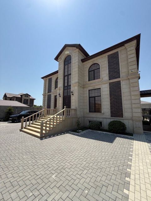 Satılır 5 otaqlı həyət evi/bağ evi 450 m² — Bakı