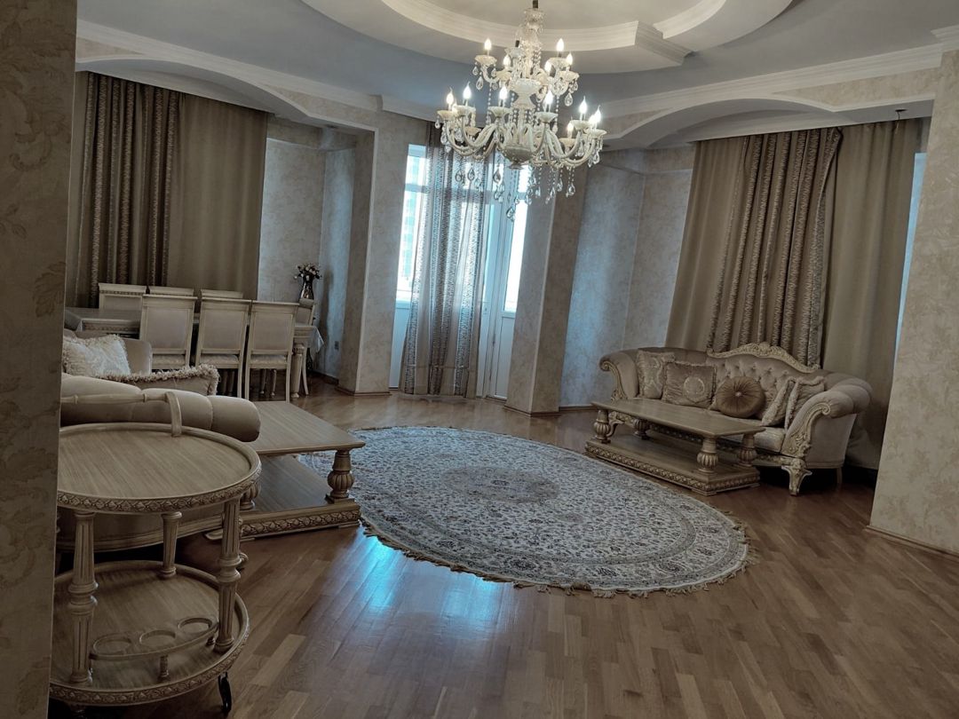 Satılır 3 otaqlı yeni tikili 170 m² — Mənzil, Bakı (2)