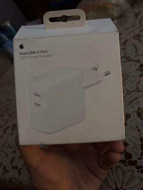 Məhsul: Apple 35W Dual Usb‑c Port Power Adapter Xüsusiyyətlər: - İki — Masazır