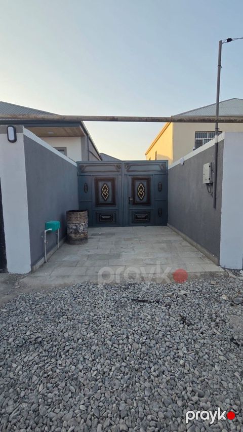 Satılır 3 otaqlı həyət evi/bağ evi 90 m²
