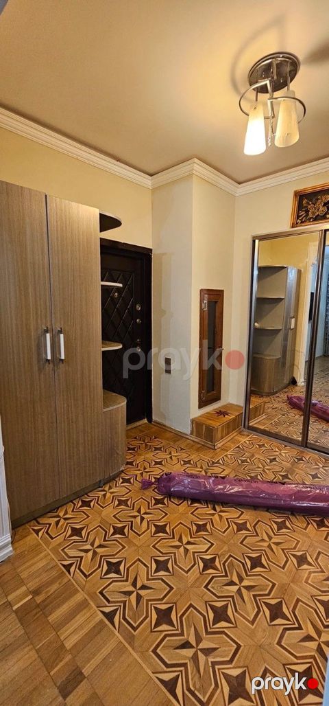 İcarəyə verilir 4 otaqlı köhnə tikili 100 m²
