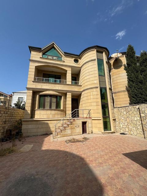 İcarəyə verilir 7 otaqlı həyət evi/bağ evi 350 m² — Bakı