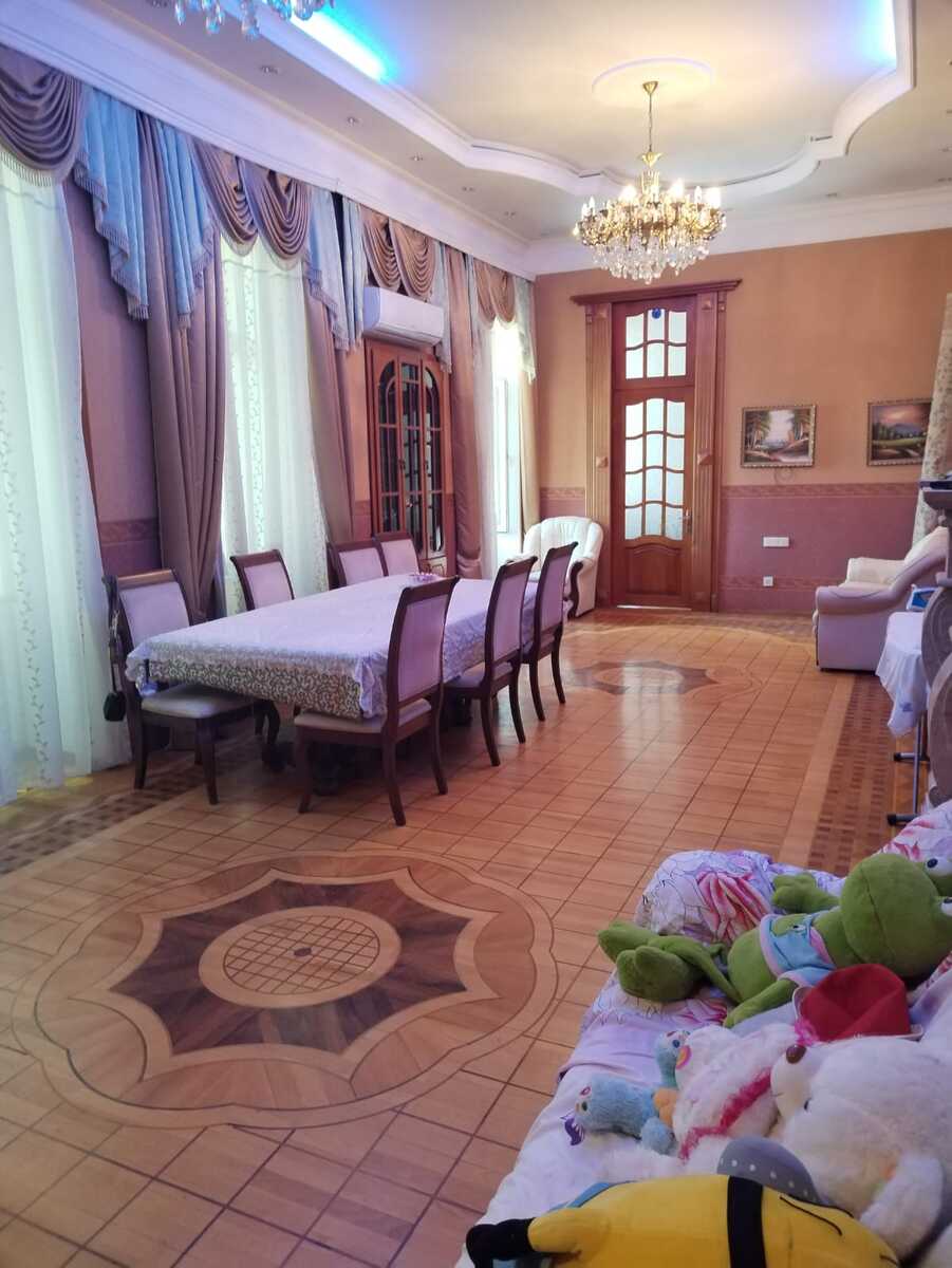 Satılır 5 otaqlı köhnə tikili 200 m² — Mənzil, Bakı (3)