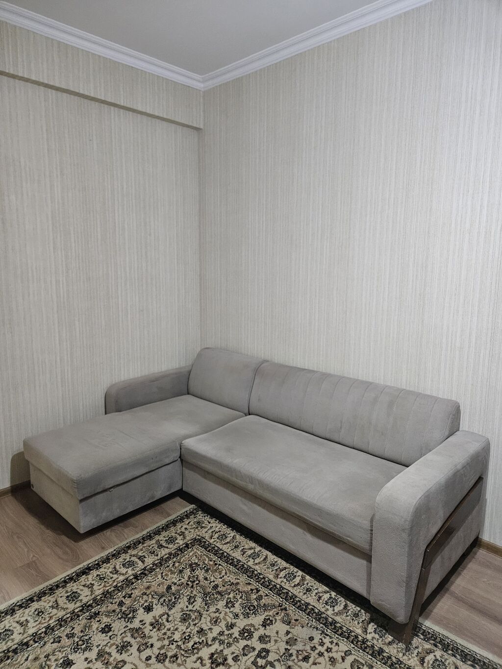 Divan 120 azn son qiymətdi bir tərəfi açlır bir tərəfi bazqdı yaxş — Mebel, Digah