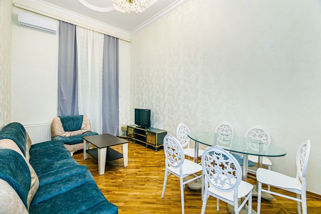 İcarəyə verilir 3 otaqlı köhnə tikili 98 m² — Mənzil, Bakı (6)