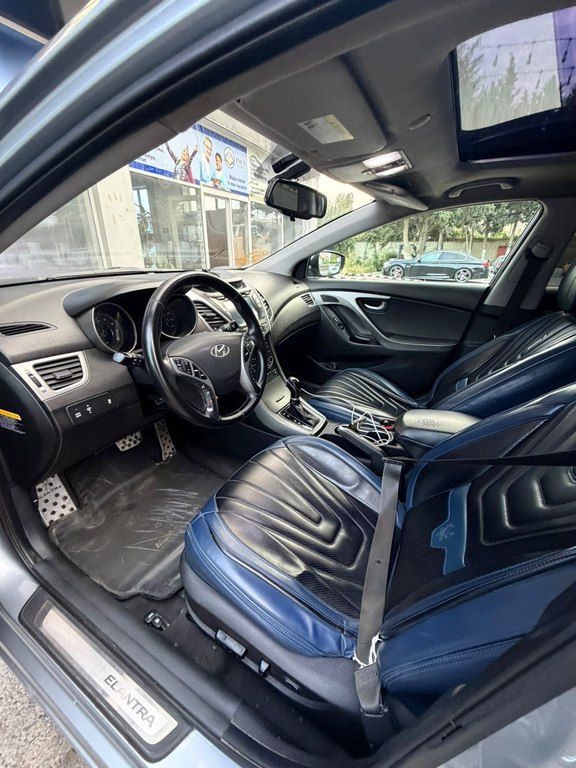 Hyundai Elantra, 1.8 L, 2015 il, 317 641 km — Avtomobillər, Bakı (9)