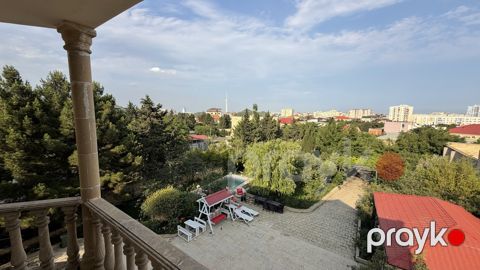 Satılır 11 otaqlı həyət evi/bağ evi 700 m²
