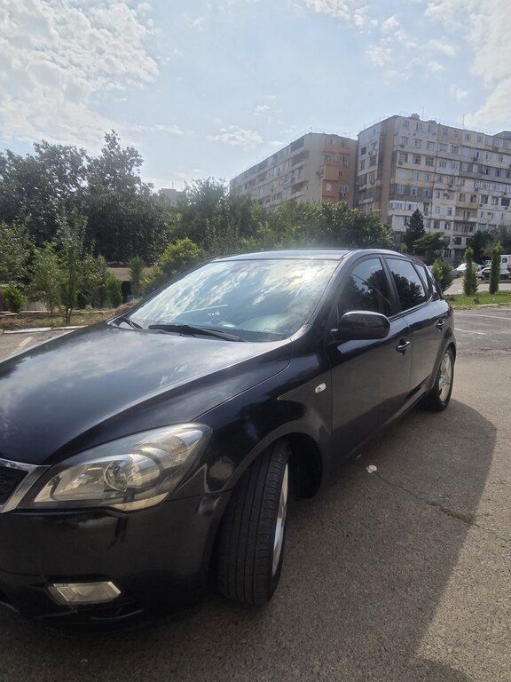 Kia Ceed, 1.4 L, 2009 il, 242 581 km — Avtomobillər, Bakı (3)
